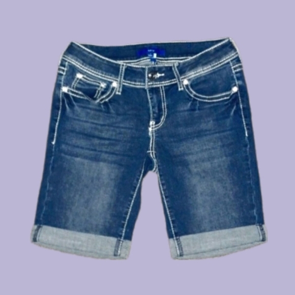 Apt. 9 Jean Shorts w/ Rhinestone Design - Picture 2 of 5